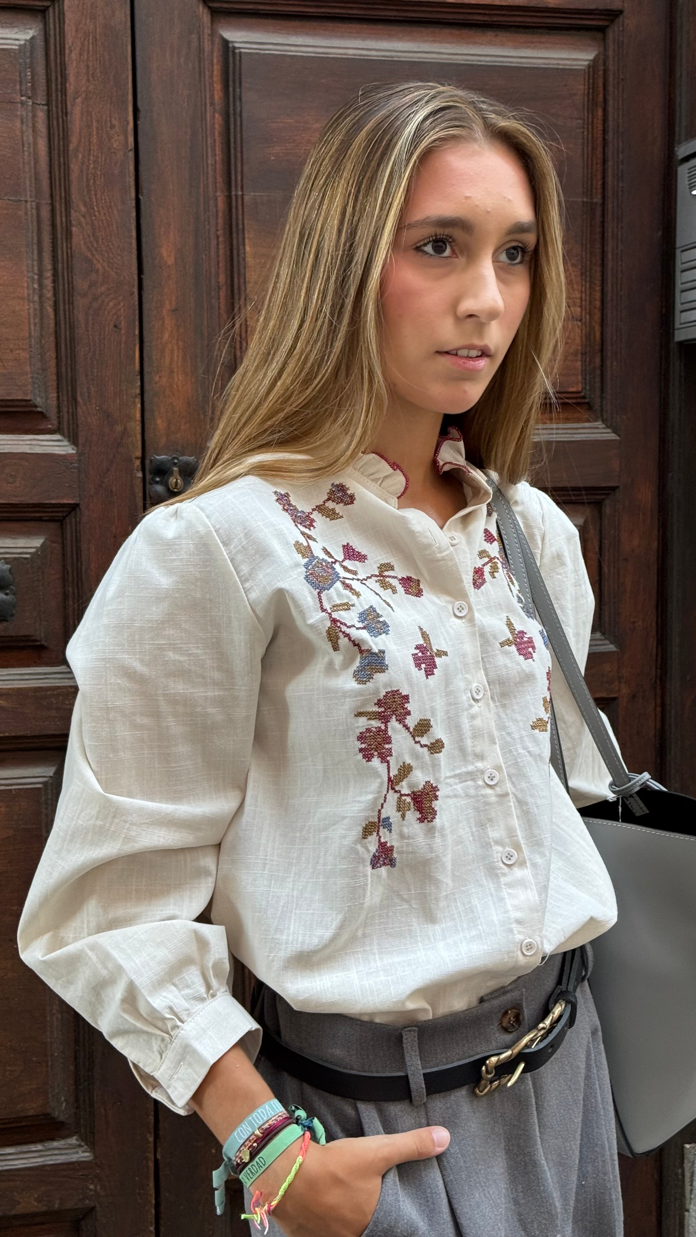Blusa bordado crudo
